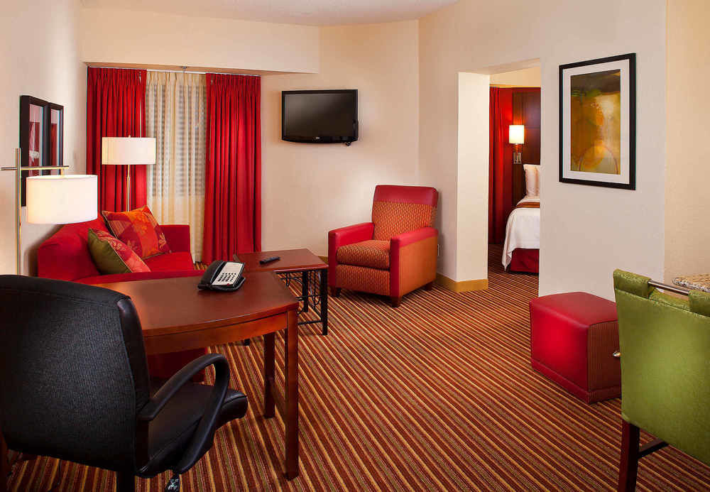 Sonesta Simply Suites Memphis East Poplar Pike Esterno foto